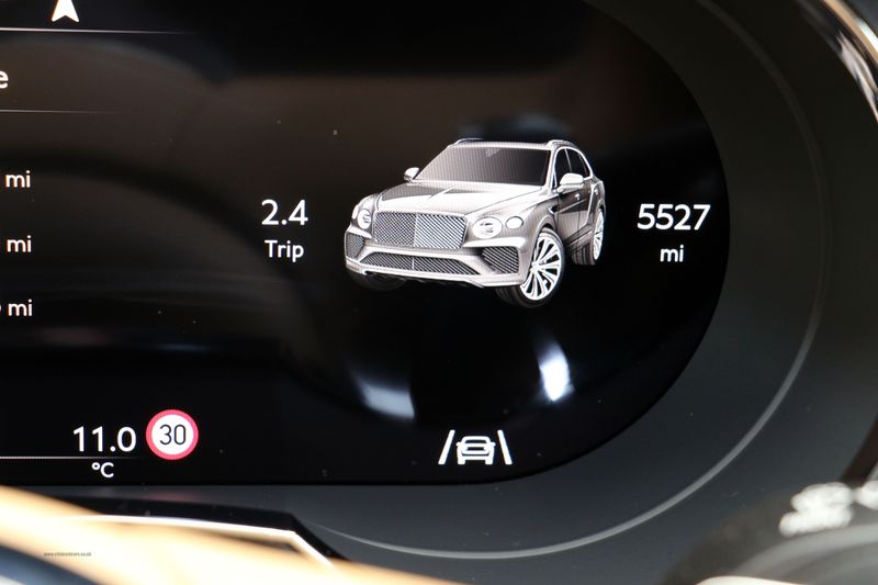 Bentley Bentayga Outdoor Pursuits Collection 3.0 TFSi V6 17.3kWh Hybrid