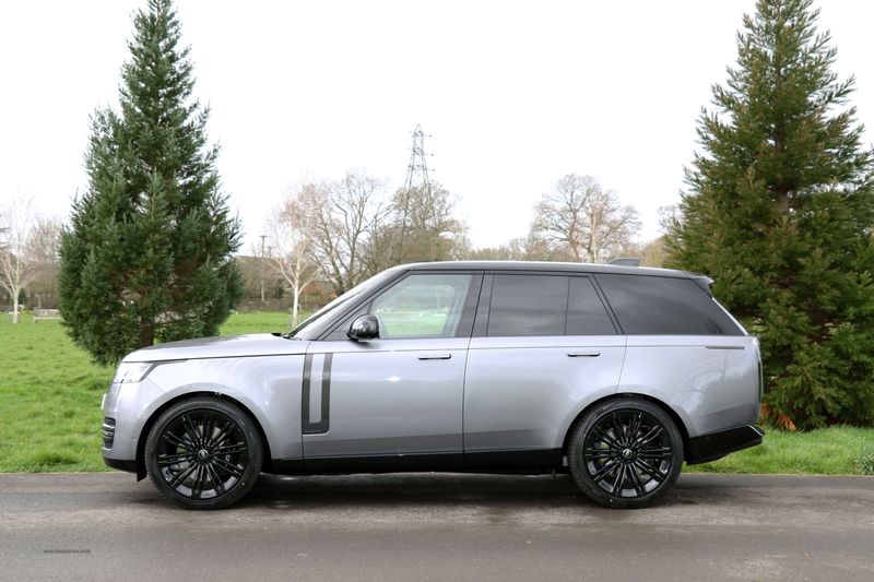 Range Rover 4.4 P530 V8 Autoboigraphy