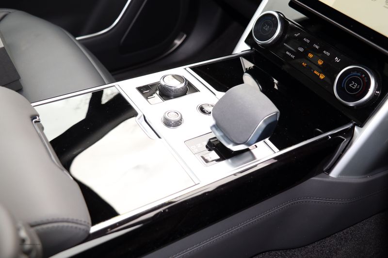 Range Rover 4.4 P530 V8 Autoboigraphy