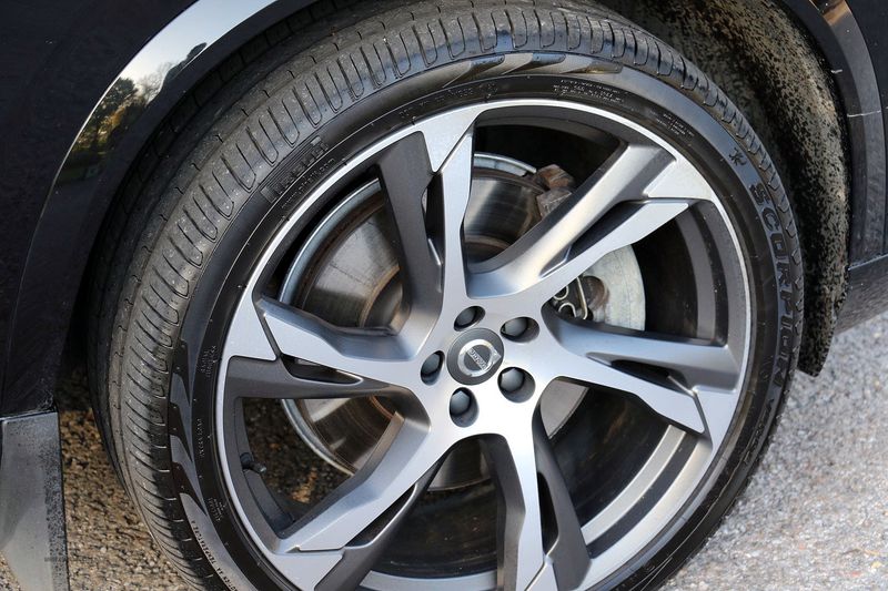 Volvo XC90 T8 Twin Engine R Design Pro AWD