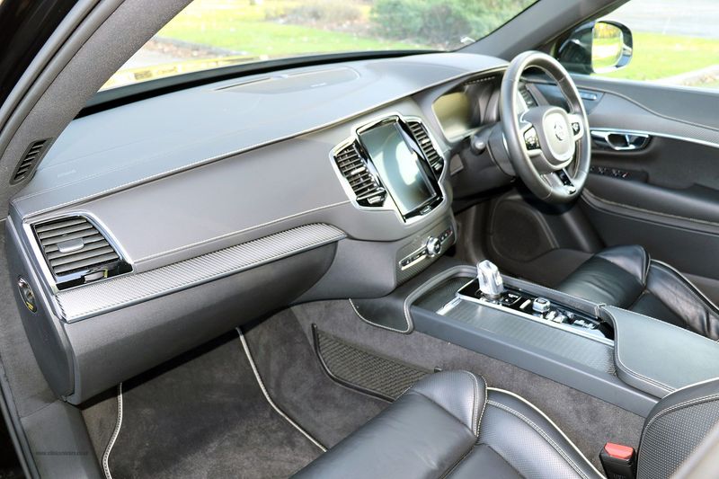 Volvo XC90 T8 Twin Engine R Design Pro AWD