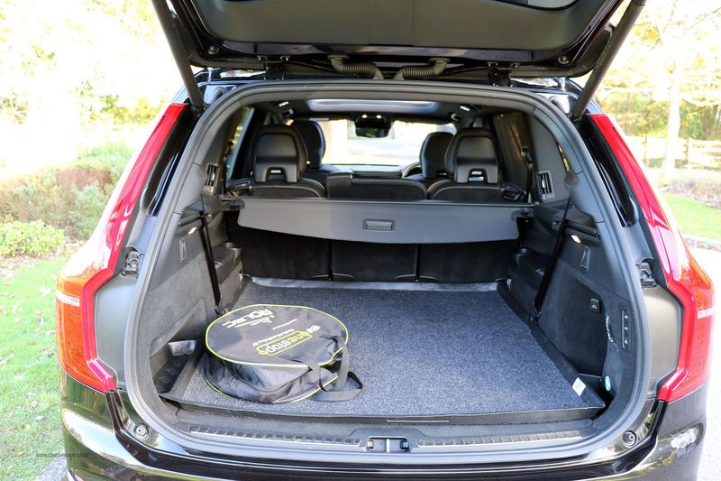 Volvo XC90 T8 Twin Engine R Design Pro AWD