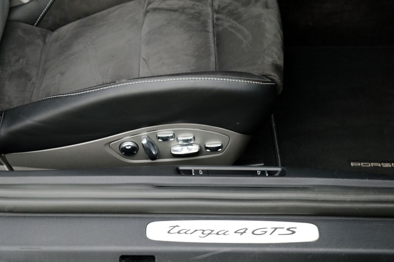 Porsche 911 Targa 4 GTS