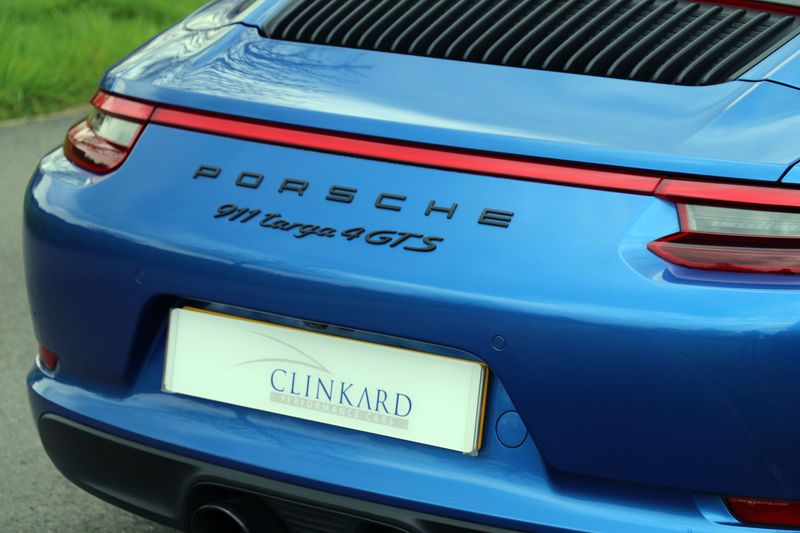 Porsche 911 Targa 4 GTS