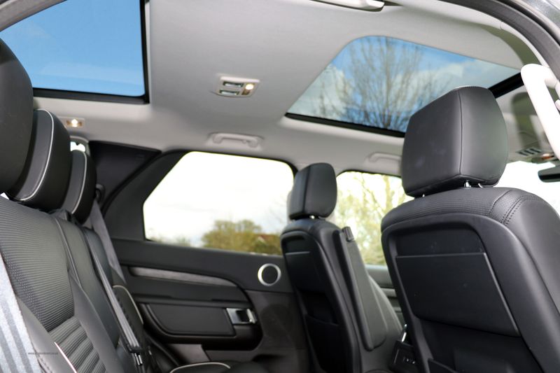 Landrover Discovery 3.0 SDV6 HSE