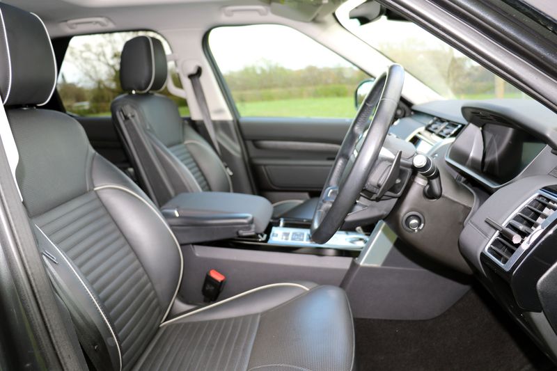 Landrover Discovery 3.0 SDV6 HSE