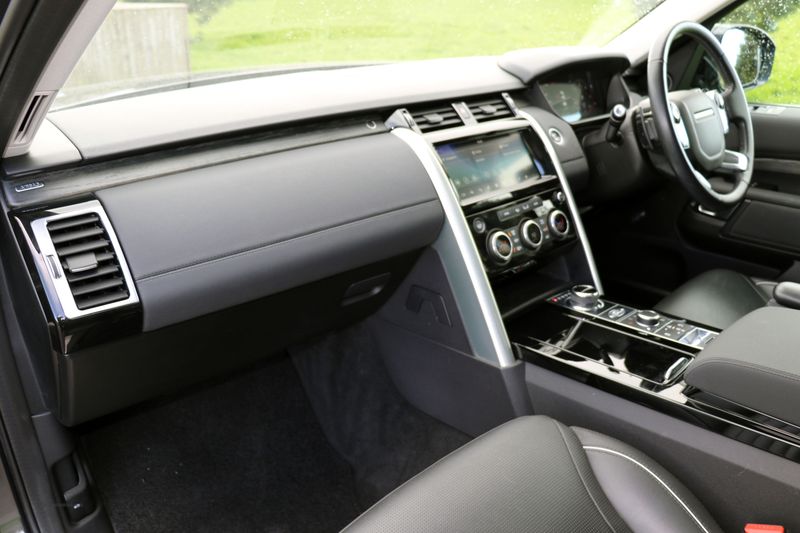 Landrover Discovery 3.0 SDV6 HSE