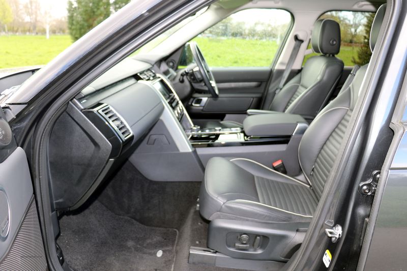 Landrover Discovery 3.0 SDV6 HSE