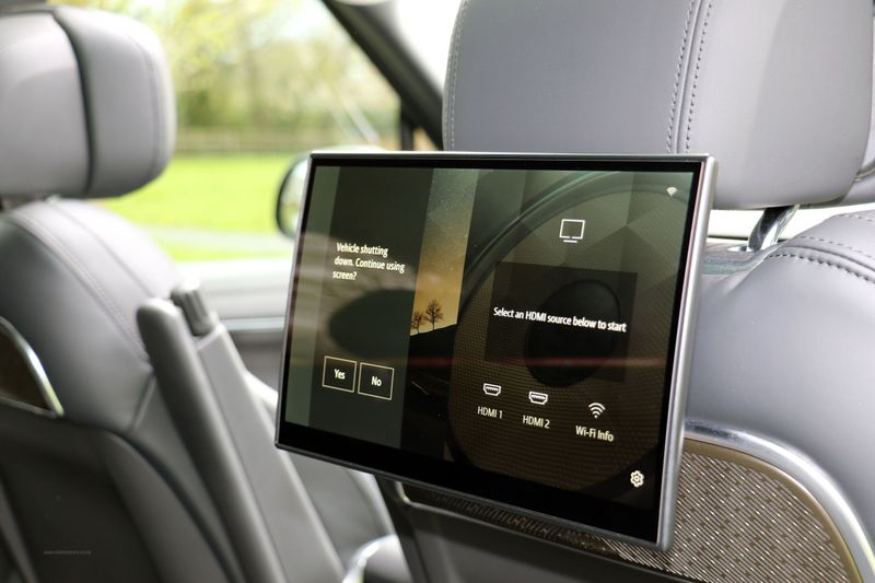 Range Rover 4.4 P530 V8 First Edition