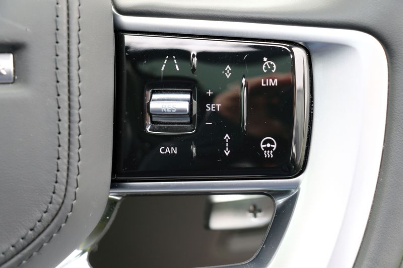 Range Rover 4.4 P530 V8 First Edition