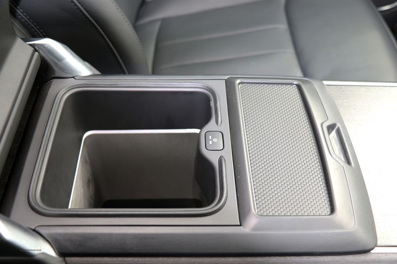 Range Rover 4.4 P530 V8 First Edition