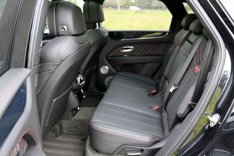 Bentley Bentayga V8 First Edition