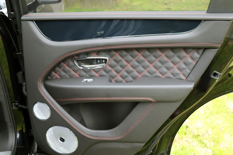 Bentley Bentayga V8 First Edition