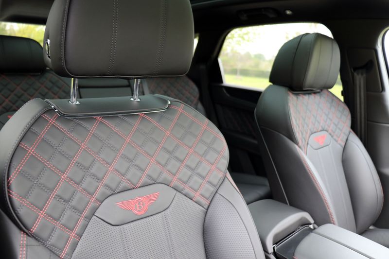 Bentley Bentayga V8 First Edition