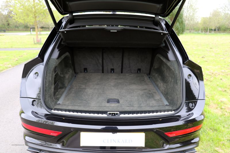 Bentley Bentayga V8 First Edition