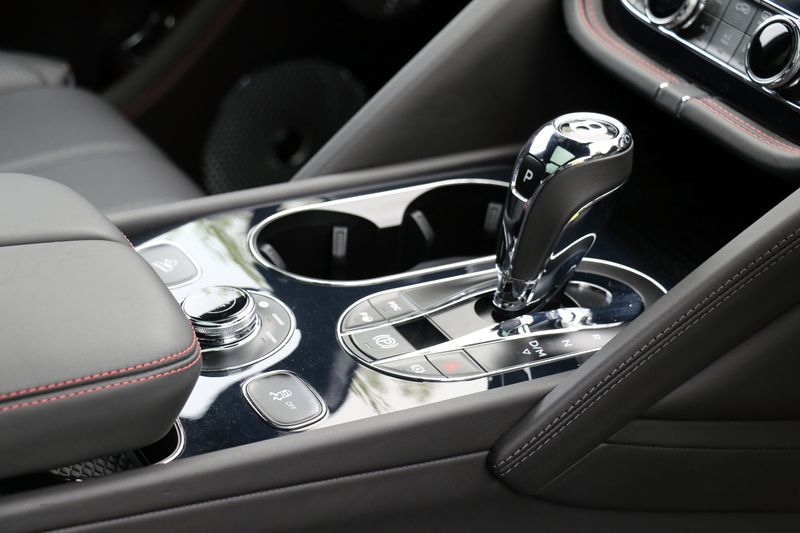 Bentley Bentayga V8 First Edition