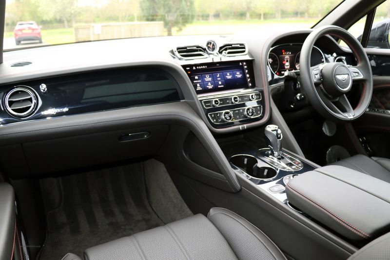 Bentley Bentayga V8 First Edition