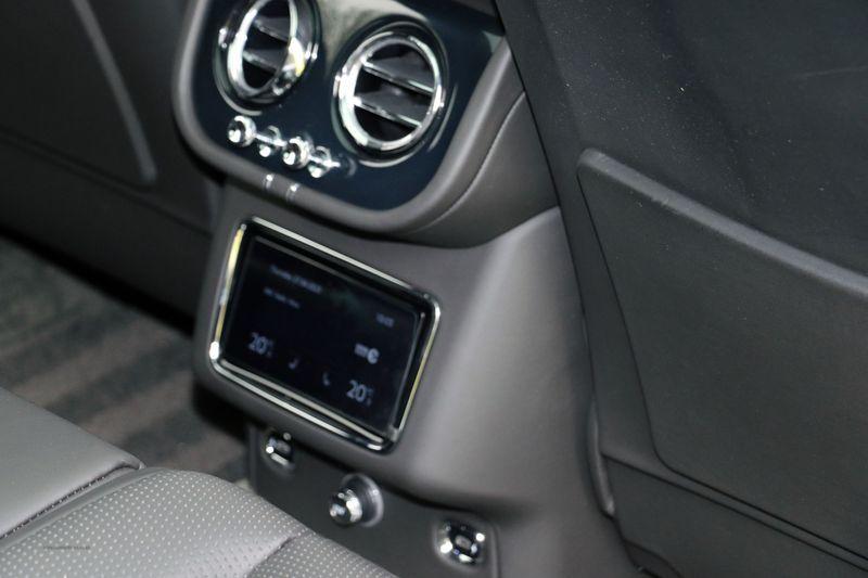 Bentley Bentayga V8 First Edition