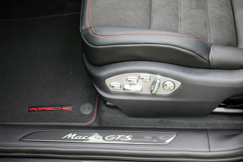 Porsche Macan GTS PDK VAT Qualifying