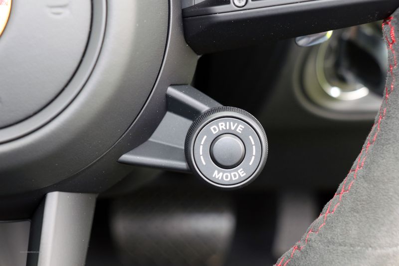 Porsche Macan GTS PDK VAT Qualifying