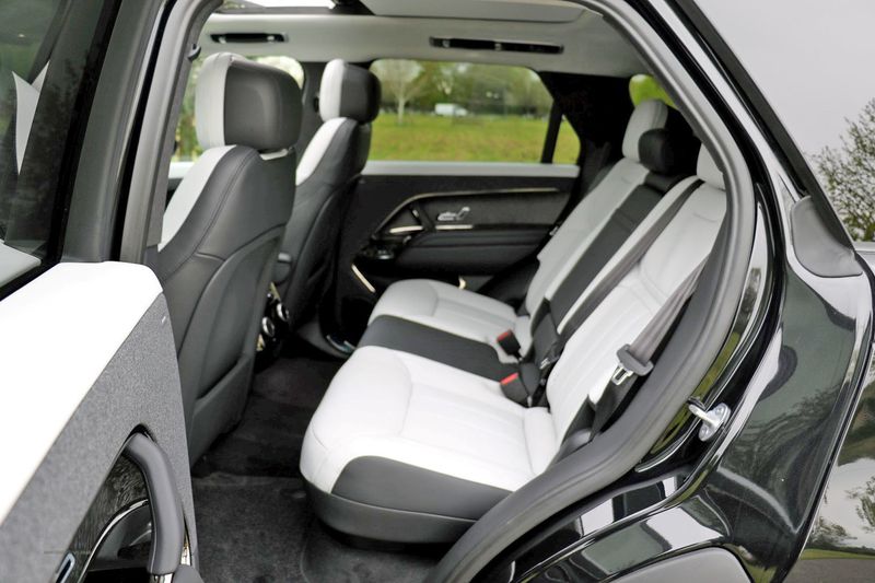 Range Rover Sport D350 First Edition