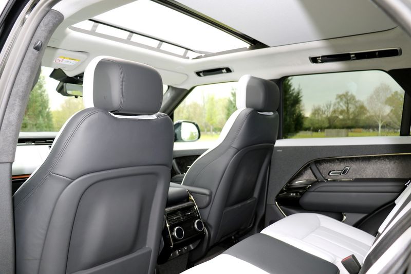 Range Rover Sport D350 First Edition