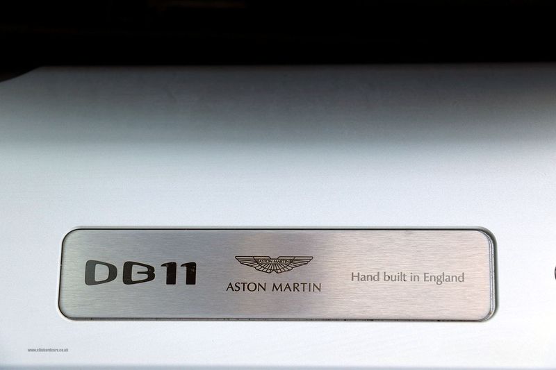 Aston Martin DB11 V8 Volante