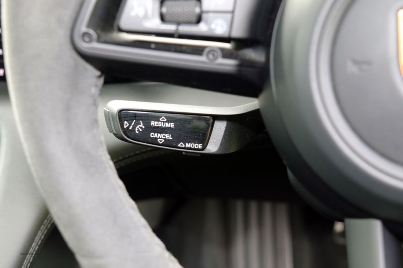 Porsche Taycan Turbo Performance Plus 93.4Kwh