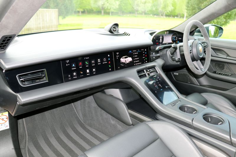 Porsche Taycan Turbo Performance Plus 93.4Kwh