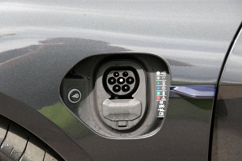 Porsche Taycan Turbo Performance Plus 93.4Kwh