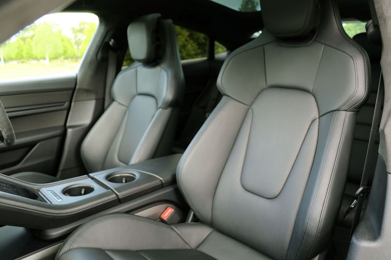 Porsche Taycan Turbo Performance Plus 93.4Kwh