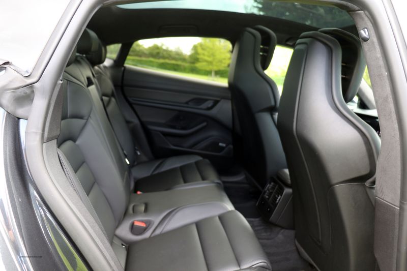 Porsche Taycan Turbo Performance Plus 93.4Kwh