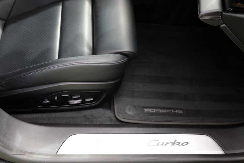 Porsche Taycan Turbo Performance Plus 93.4Kwh