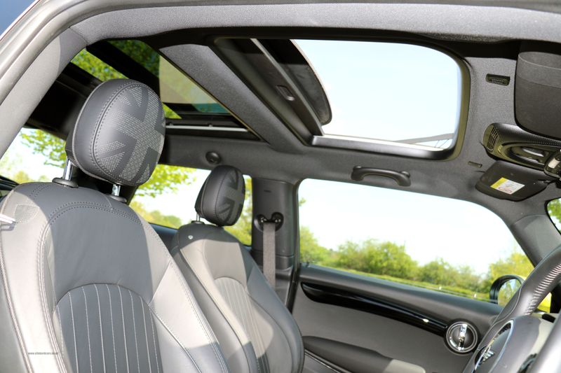 Mini Electric Cooper S 32.6kWh Level 3