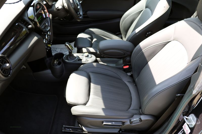 Mini Electric Cooper S 32.6kWh Level 3