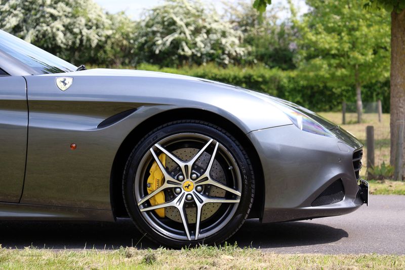 Ferrari California T