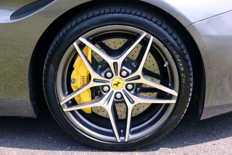 Ferrari California T