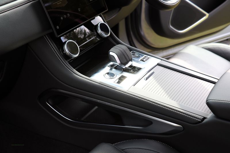 Jaguar F Pace R Dynamic Black