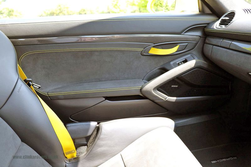 Porsche 718 Cayman GT4 PDK