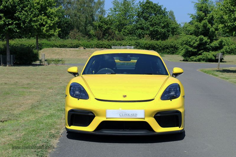 Porsche 718 Cayman GT4 PDK