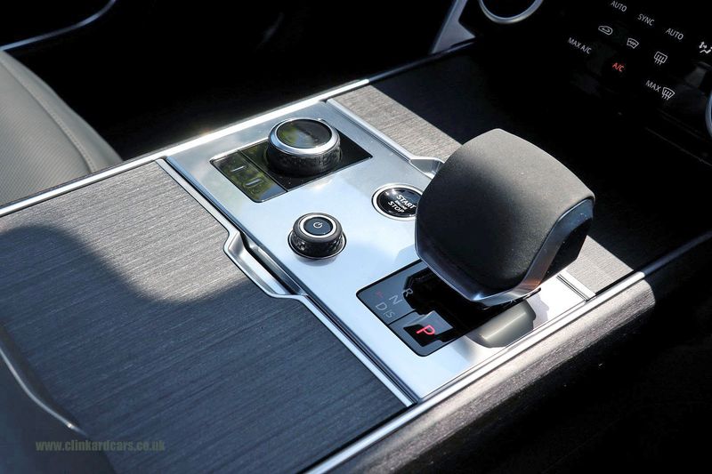 Range Rover P530 4.4 V8 Autobiography