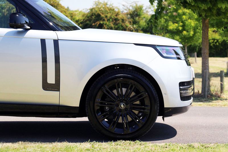 Range Rover P530 4.4 V8 Autobiography