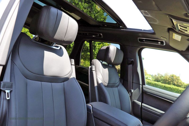 Range Rover P530 4.4 V8 Autobiography