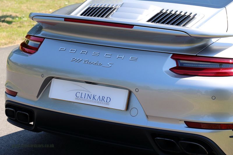 Porsche 991 Turbo S Coupe PDK