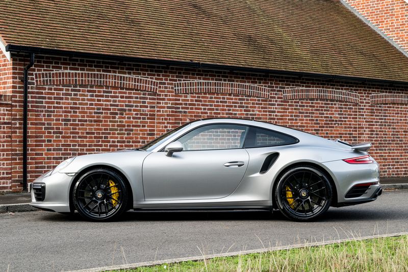 Porsche 991 Turbo S Coupe PDK