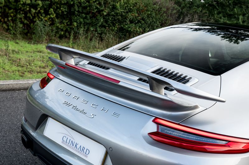 Porsche 991 Turbo S Coupe PDK