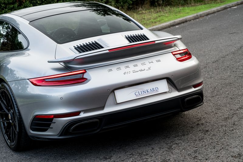Porsche 991 Turbo S Coupe PDK