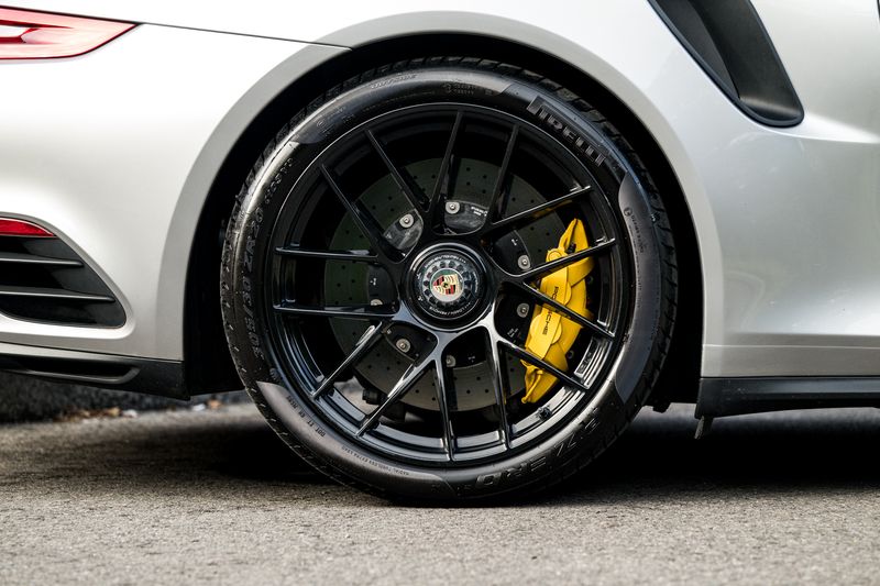 Porsche 991 Turbo S Coupe PDK