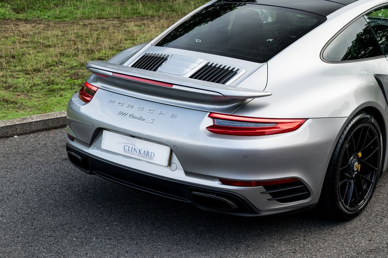 Porsche 991 Turbo S Coupe PDK