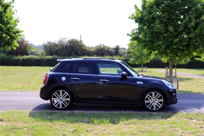 Mini Cooper S Exclusive Automatic 5 Door